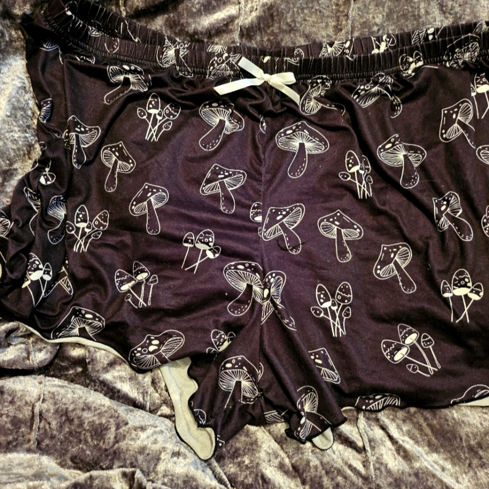 Set of PLUS shorts